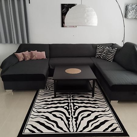 Ferienwohnung Am Sandstrand Omiš Exteriér fotografie