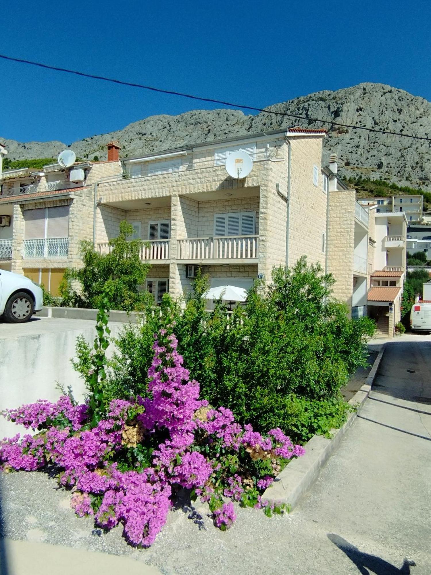 Ferienwohnung Am Sandstrand Omiš Exteriér fotografie